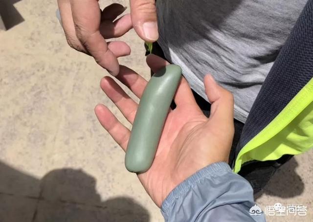 和田玉沙枣青籽料原石价格,“沙枣青”有什么特点？怎样收藏？