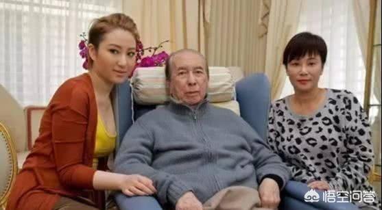 蓝琼缨怎样谋害大房:98岁赌王不愿离世，靠着上亿药物强行买命，现在怎么样了