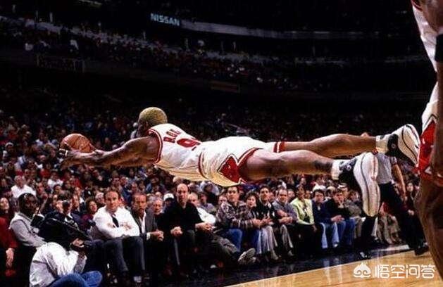 大虫罗德曼当年在公牛队场均只有5分，他为什么能和当年的乔丹皮蓬并称为三巨头？插图32