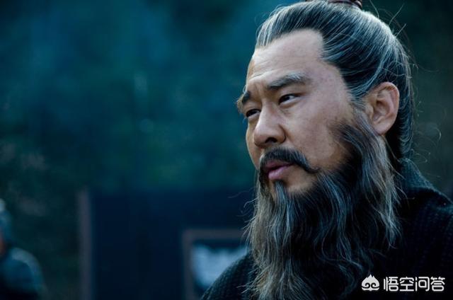 为什么曹操有谋士郭嘉,刘备有谋士诸葛亮,那么孙权的谋士是谁？