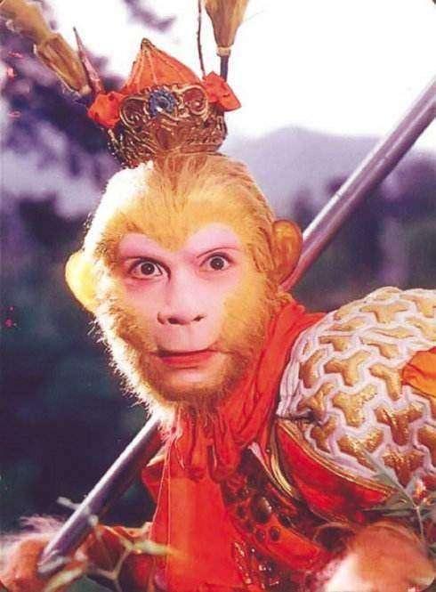 电视剧《西游记》中,孙悟空学会了七十二变神通后,为什么一直是猴 