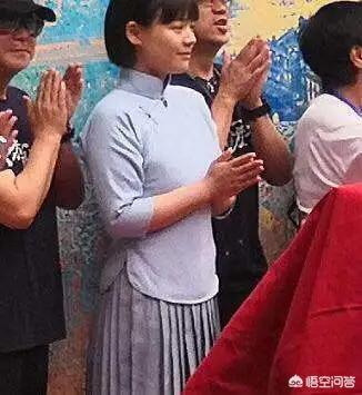 许鞍华作品:张爱玲小说改编《第一炉香》，导演许鞍华能讲出一个好的故事吗