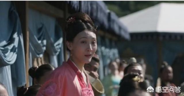 韦飞燕:荣飞燕和盛明兰都是嘉成县主的情敌，为何首先被祸害的是荣飞燕