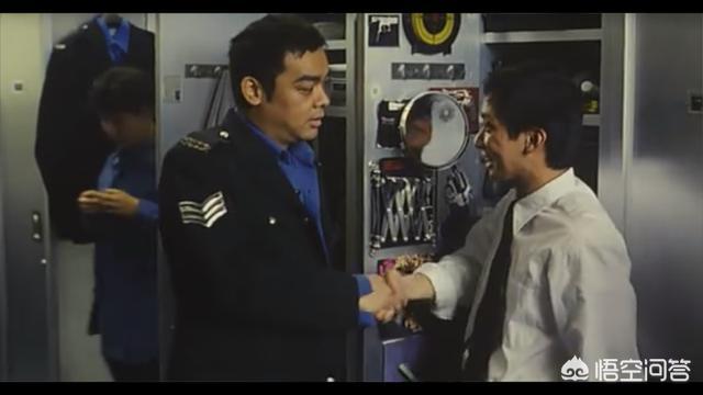 怒火街头剧情:《冲锋队怒火街头》讲的什么？