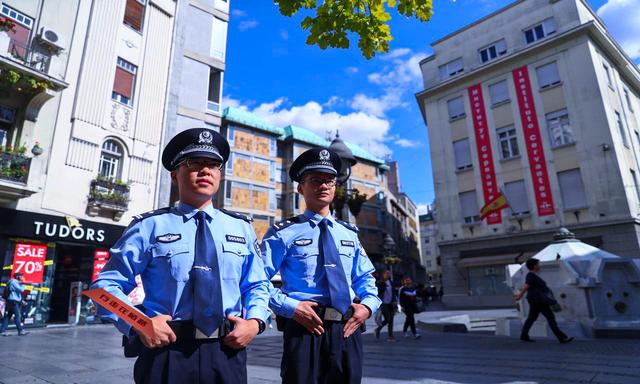 巨型拉斯维加斯犬图片:等疫情结束，出境游大家首选哪个国家？为什么？