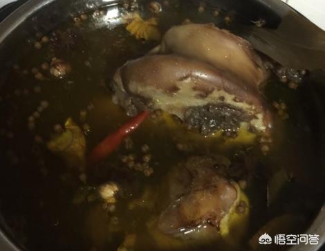 牛膝骨汤:牛大腿骨怎么熬汤比较好？