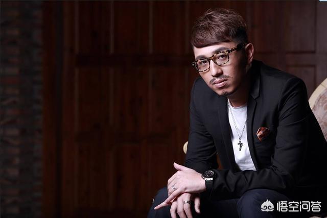 周迅张婧怡:​最让人期待的综艺节目你们最近在等什么节目啊。 ​？