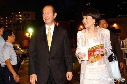 澳门赌王四个老婆介绍:赌王何鸿燊的四位妻子关系均合法
