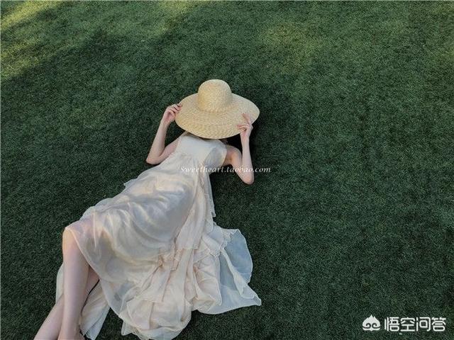 淘宝忠犬小八家模特小兮:适合高个子女生的淘宝服装店有哪些推荐？