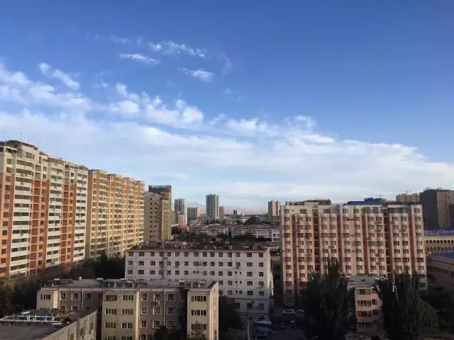 玉石都是在哪里挖的,你去过新疆和田的玉石集市巴扎吗？