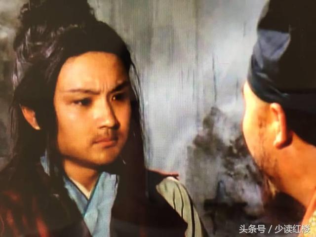 简稚澄百度百科:《红楼梦》里袭人最后为什么要离开宝玉？