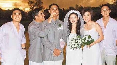 温碧霞与养子合照:温碧霞都51岁，显着特别年轻，是怎么保养的？
