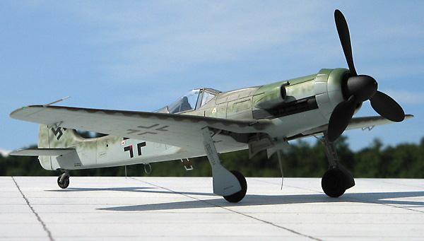 螺旋桨战斗机是怎么克服挡子弹这种问题的呢