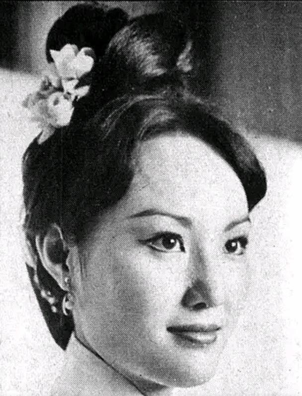 黄梅庄:《新白娘子传奇》中扮演许仙姐姐的演员现状如何？