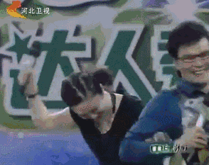 满文军老婆:问题明星艺人，你想到了谁？