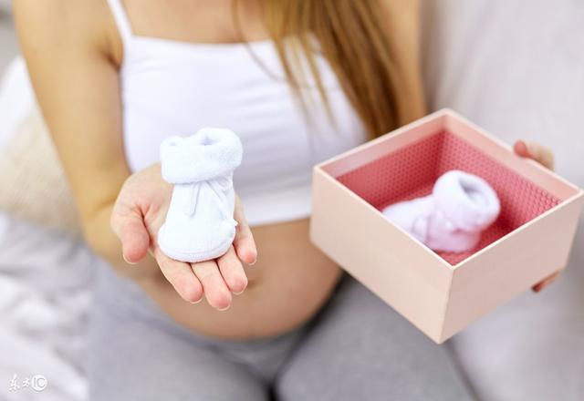 石家庄男子活剖孕狗拍视频:“头胎剖腹产，二胎顺产”是什么体验？