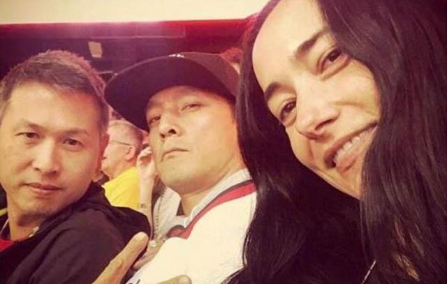 吴彦祖的老婆是谁:饰演《小兵张嘎》中嘎子结婚了？他的老婆是谁？
