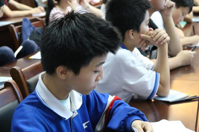 宠物医生博客林政毅:家长对孩子放手，正确吗？怎么放手好呢？