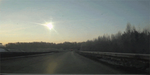 诡异ufo事件未解之谜，2013年俄罗斯上空陨石，被UFO击穿事件，是真还是假