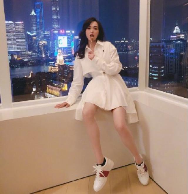 唐艺昕怀孕:为什么说张若昀唐艺昕公布怀孕生产消息比唐嫣罗晋耿直？