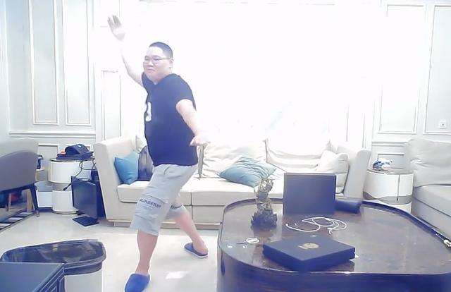 安德罗妮和板娘:炉石传说酒馆战棋对你喜欢的主播产生了什么影响