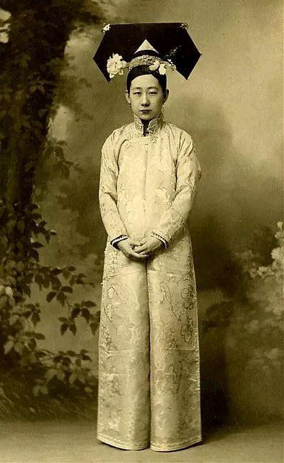 清宫妃子真实照:清朝的美女相貌究竟如何？
