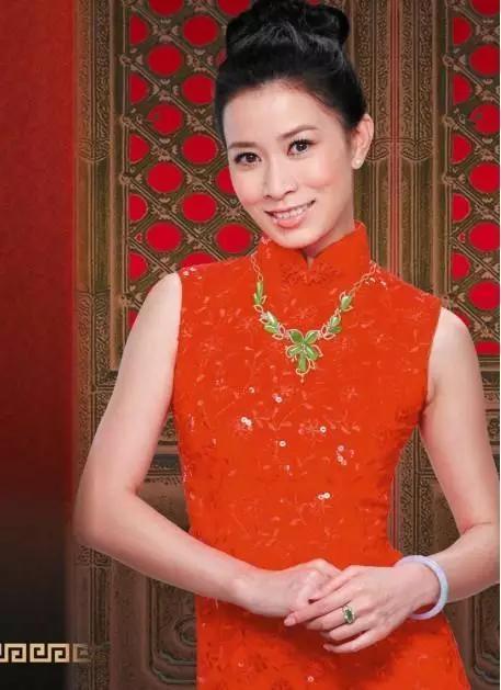 帝王绿手镯,翡翠中所讲的帝王绿是什么种？