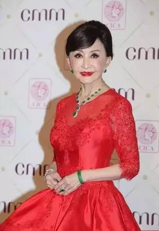 帝王绿手镯,翡翠中所讲的帝王绿是什么种？