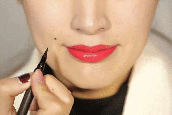 藤井莉娜头像:怎么看待现在一些女性在脸上画痣的现象？