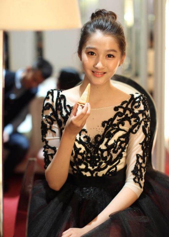 张柏芝小时候:四十岁女人张柏芝是如何成为近期“说谎成瘾”的人的