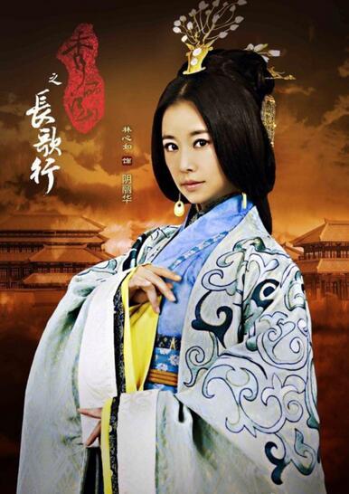 李思思的丈夫:央视元宵晚会上，李思思称郭兰英先生，对吗为什么不称郭兰英女士