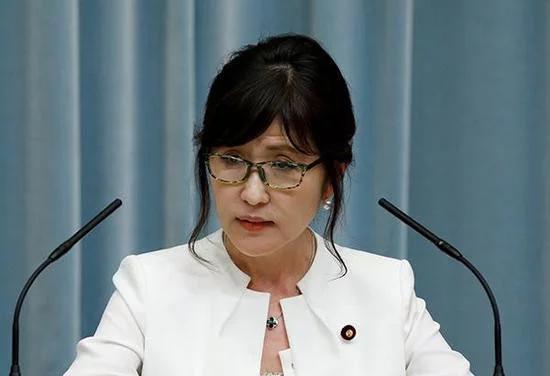 华原朋美:岸田文雄和稻田朋美去哪儿了