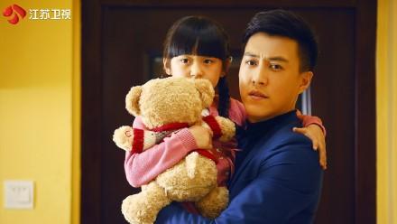 靳东儿子:《我们的爱》中虎子的扮演者是不是靳东的儿子