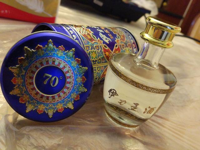 山东人喝酒时的入座顺序和敬酒顺序有什么讲究？