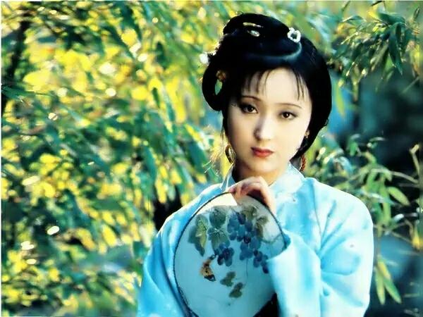 山中那个女人:《红楼梦》里最美的女人是谁？