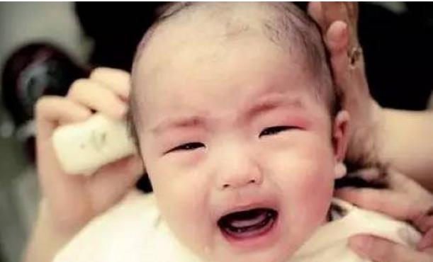 文颐造假:孩子到底需不需把尿，为什么？在什么时候把尿合适？