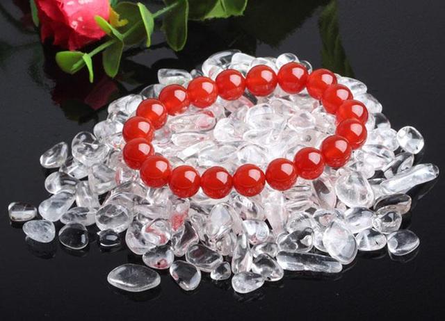 绿幽灵和什么属相犯冲,配戴过的绿幽灵被别人碰了会晦气吗？