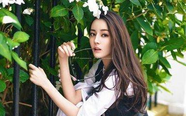 鹿晗和世勋接吻图片:你们知道鹿晗和热巴的荧幕初吻是谁的吗