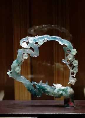 黄翡翠的价值,世界上拥有价值千万翡翠最多的人是谁？