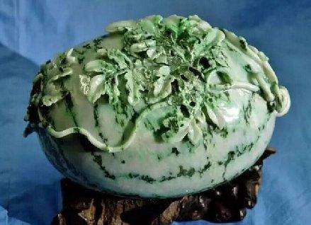 黄翡翠的价值,世界上拥有价值千万翡翠最多的人是谁？