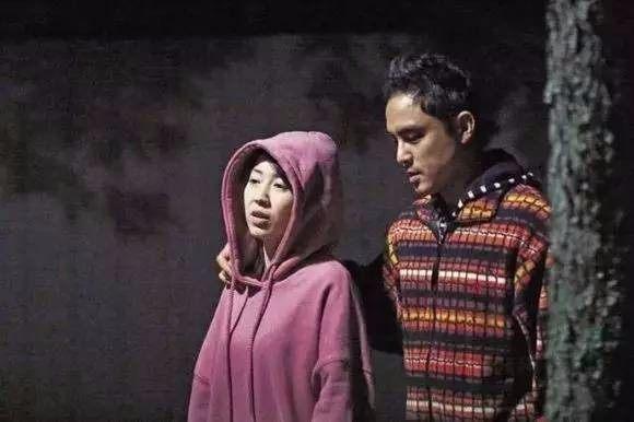 王绍伟:明道在节目里和王鸥大肆秀恩爱、搞暧昧，他的现实女友会怎么想？