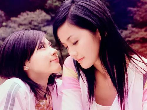 郑中基与蔡卓妍:郑中基和阿Sa为什么离婚？