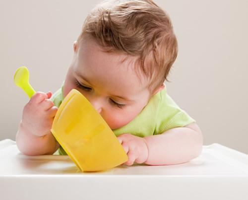 辅食营养小贴士，辅食怎样添加家长需注意,小心伤害宝宝的脾胃