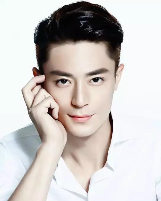 男生帅气发型名称:男生怎么和理发师描述理想的发型