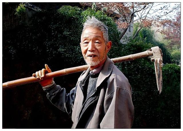 农村里的穷人,出路在哪里？