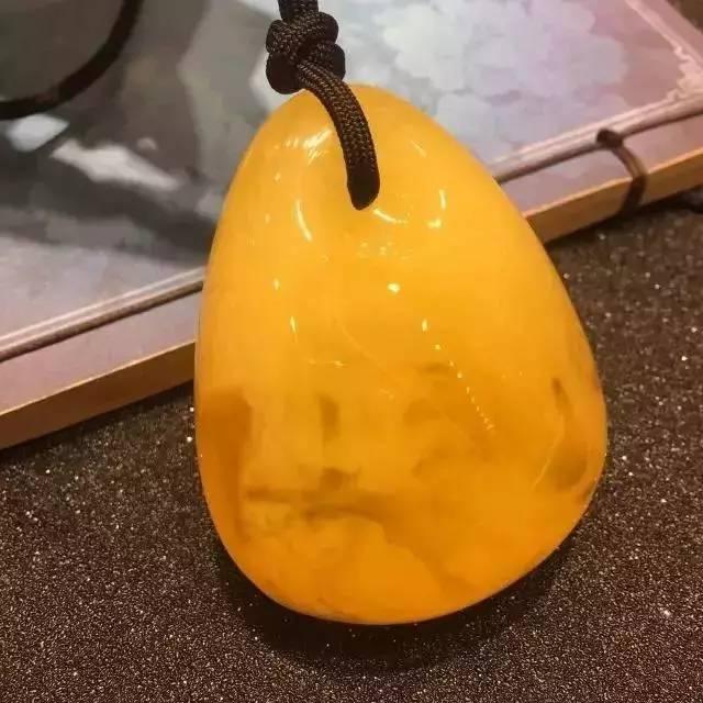 俄料蜜蜡,蜜蜡如何区分俄料与乌料？