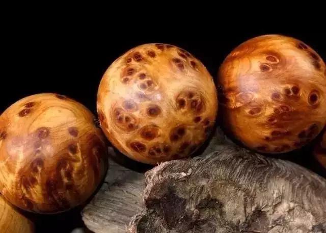 五行什么属性不能戴玉,属相不同，戴的手串有讲究吗？