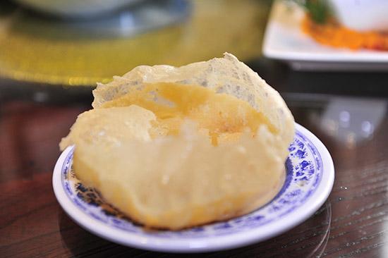 锅盔牙子:用几个字说出自己的家乡，代表性的食物或者人物或者美食风景？