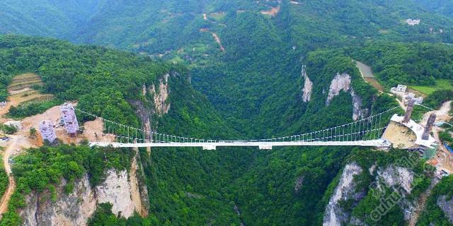 湘西赶尸之谜:为什么影视剧里的僵尸很多都是清朝人的形象？