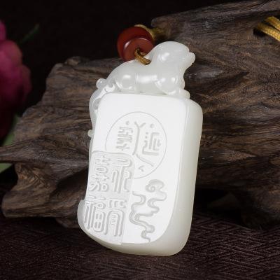 加工一块玉石得多少钱,和田玉玉雕的工费怎么算？